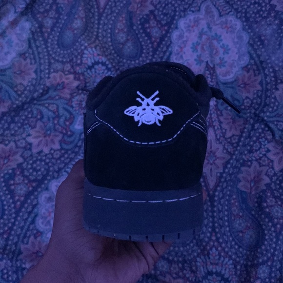 travis scott low top ones